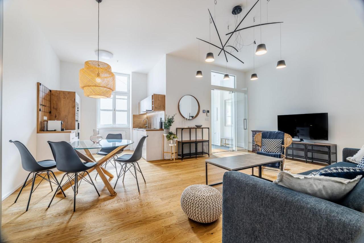 Luxury Located In Nove Mesto In The Centre Of Apartmán *