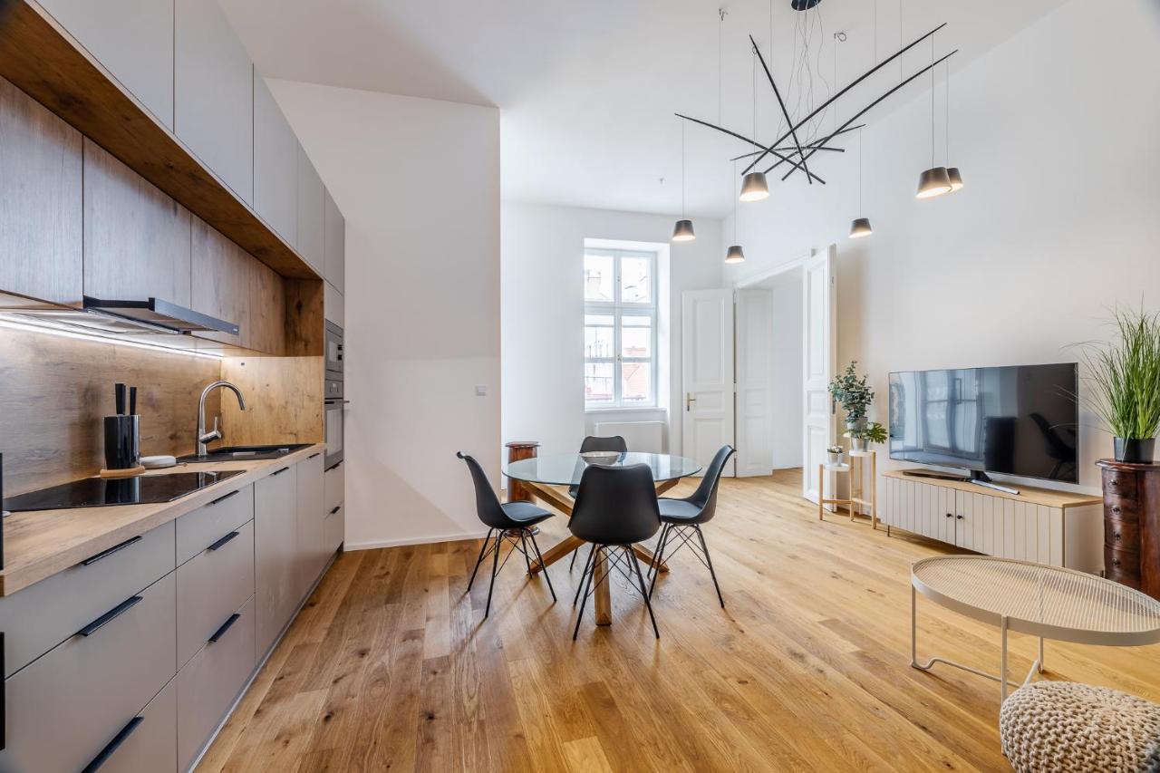 Luxury Located In Nove Mesto In The Centre Of Apartmán *