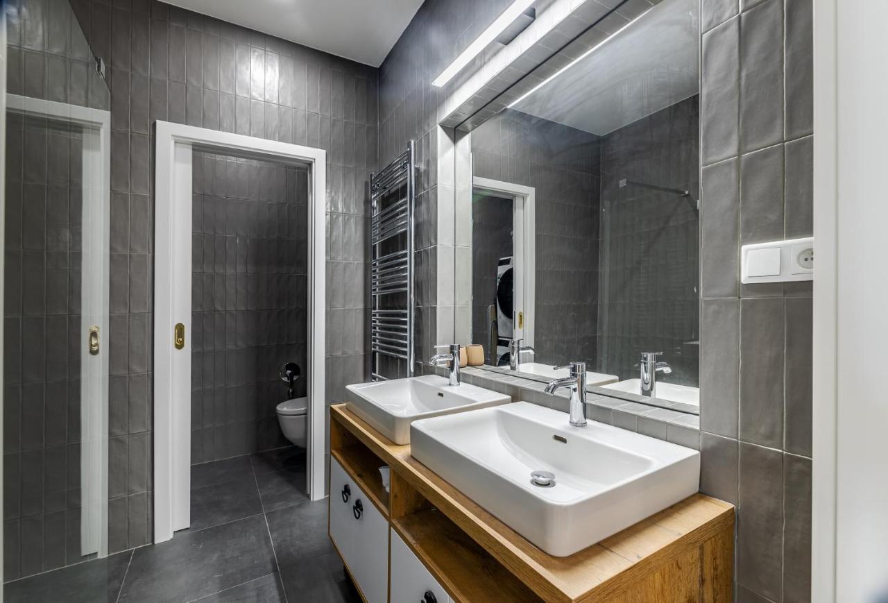 Luxury Located In Nove Mesto In The Centre Of Apartmán